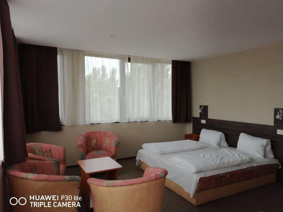 Hotel Tagore Balatonfured Luaran gambar